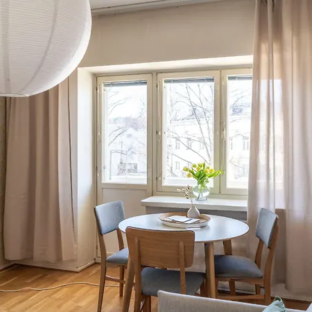 Apartment 2-bedroom, Steps From The Metro! *