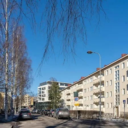 Apartament 2-bedroom, Steps From The Metro! Helsinki
